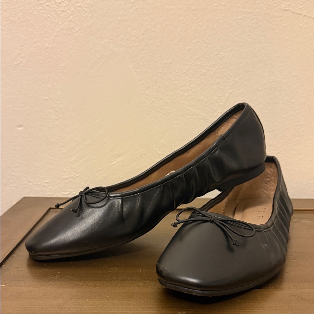 Esprit Black Ballet Flats with Bow Trim
